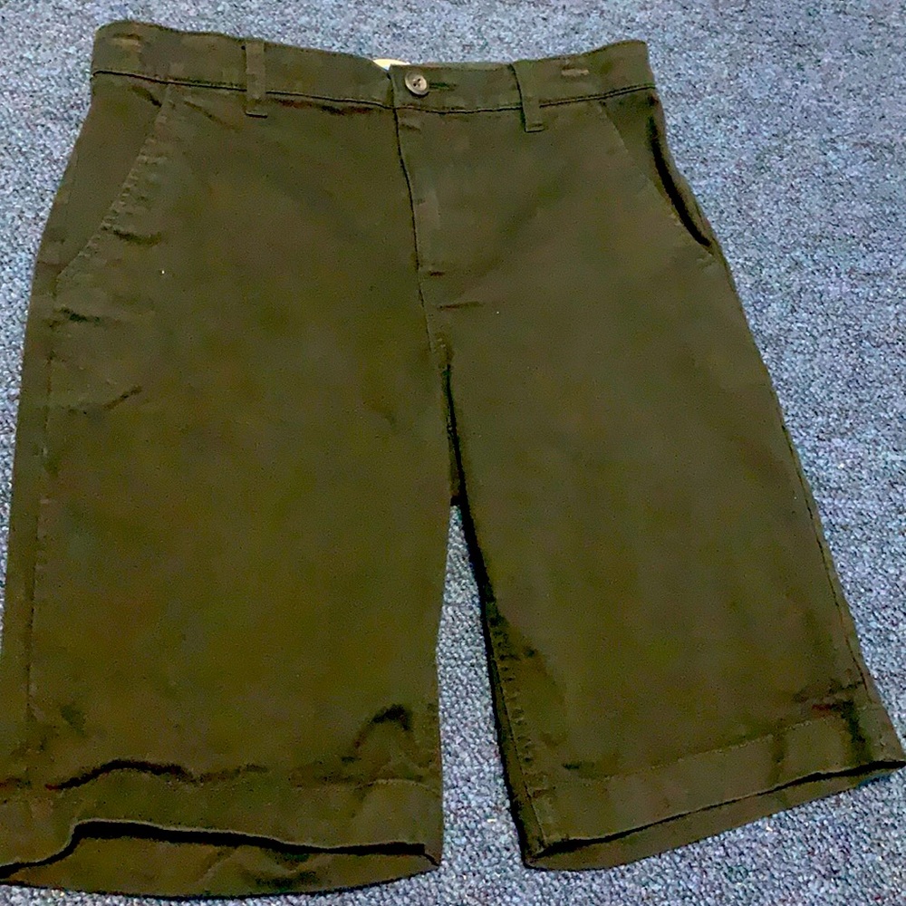 Old Navy black shorts